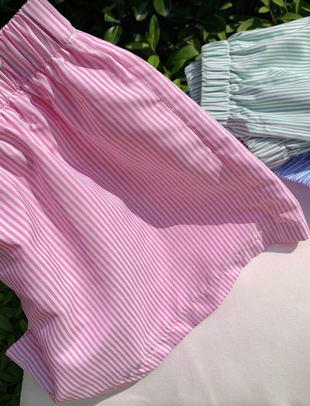 Shein - Woven Striped Shorts (M)