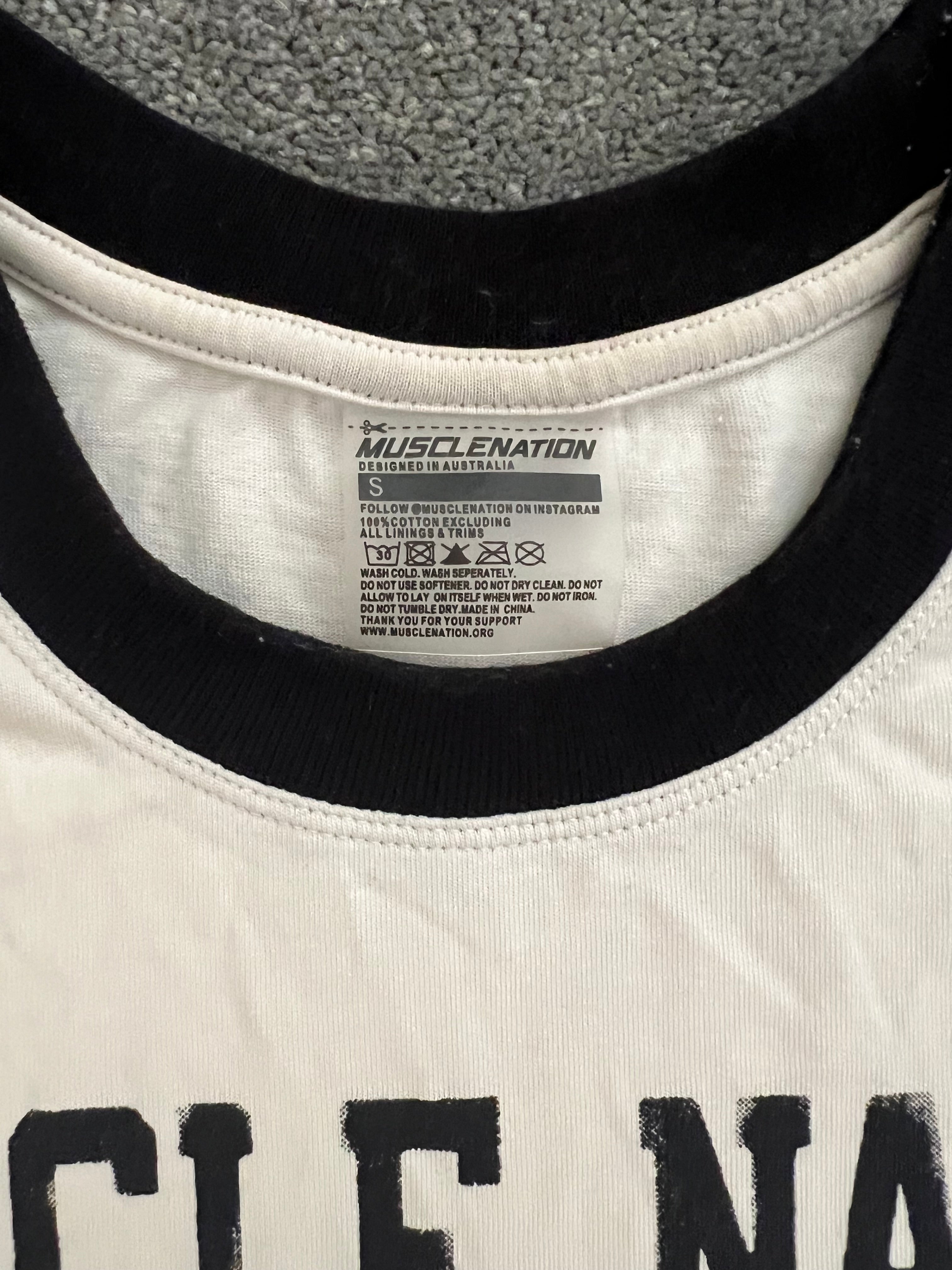 Muscle Nation - Numero Oversized Tee (S)