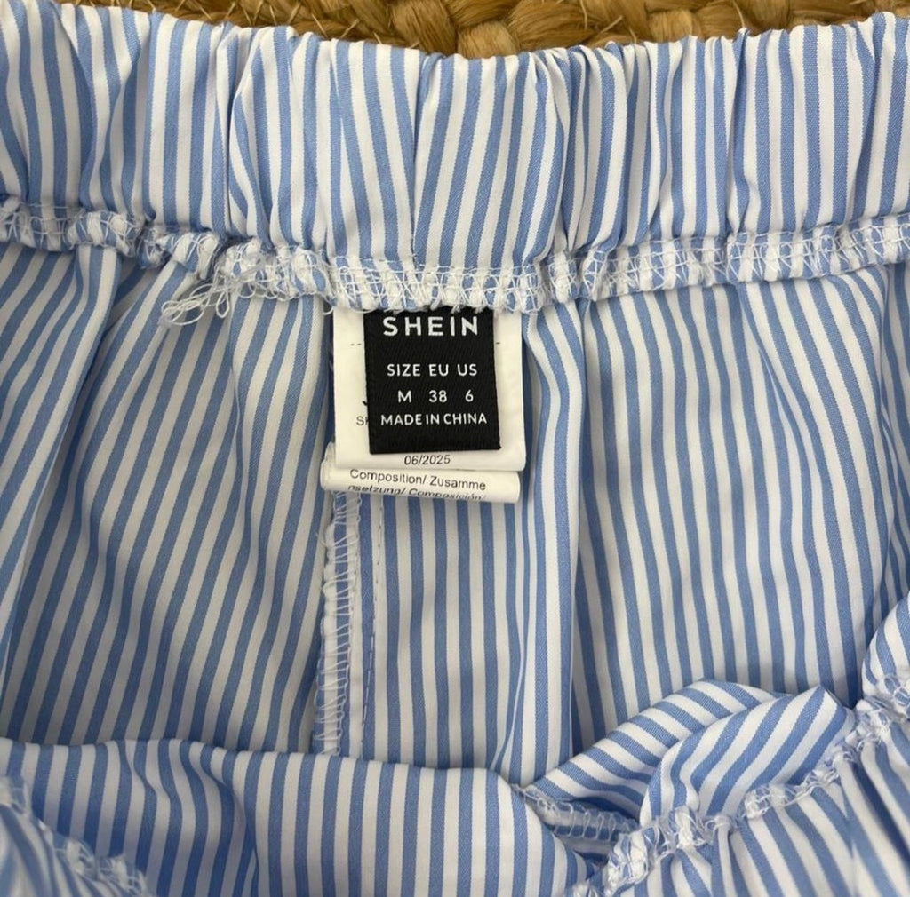 Shein - Woven Striped Shorts (M)