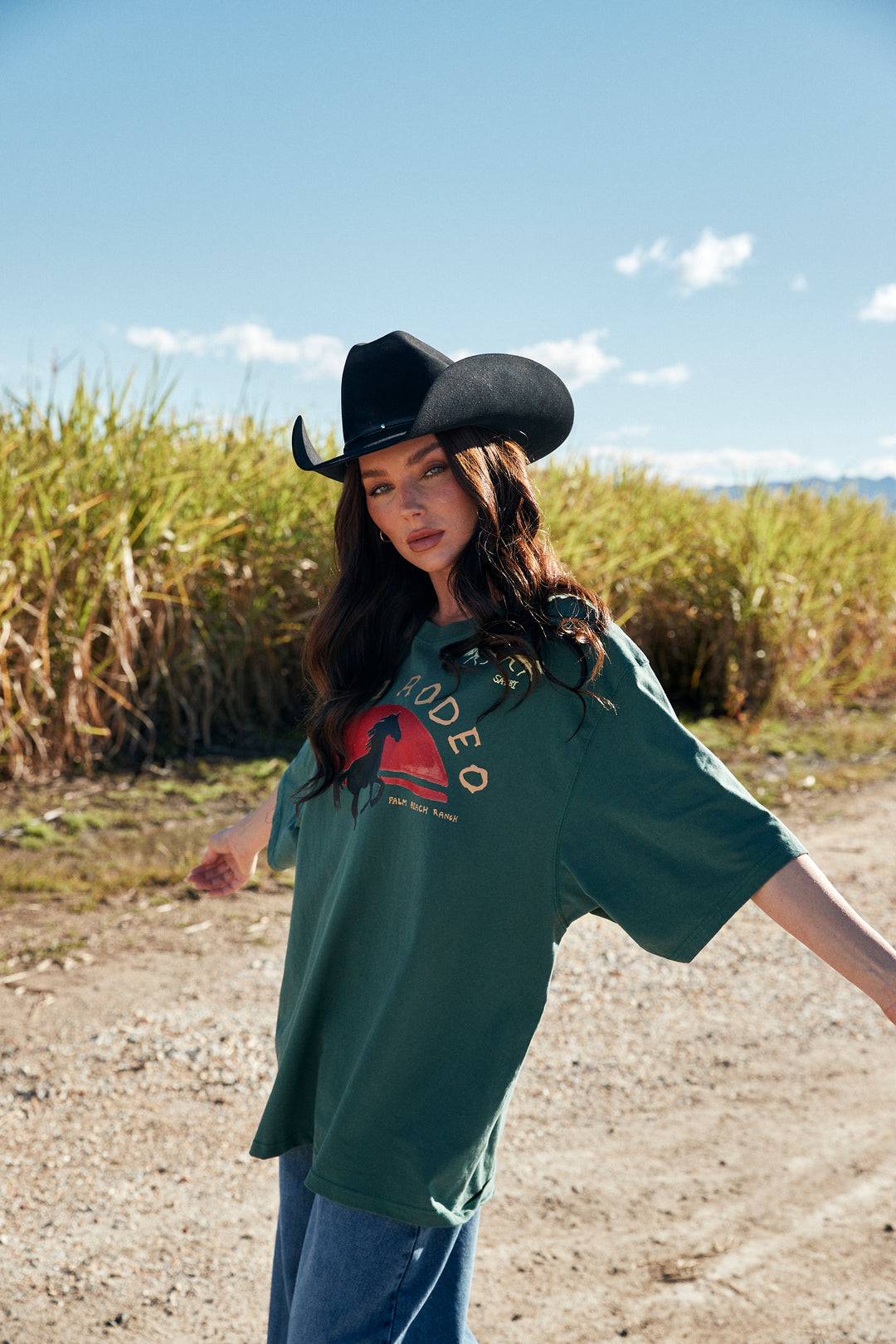 Sabbi - The Very Oversized I Love Country Music Tee (L)