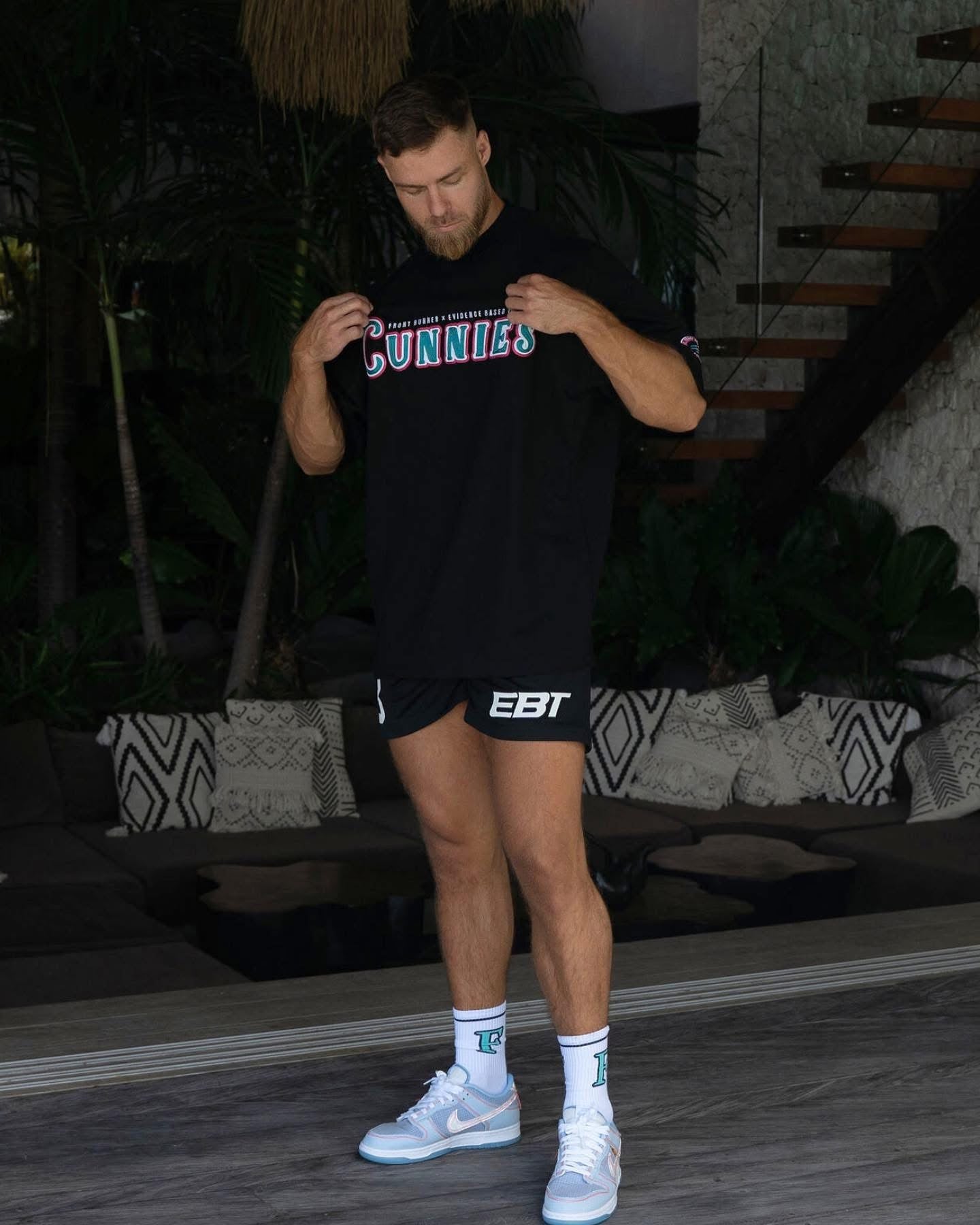 Front Runner x EBT - Cunnies Tee (L)