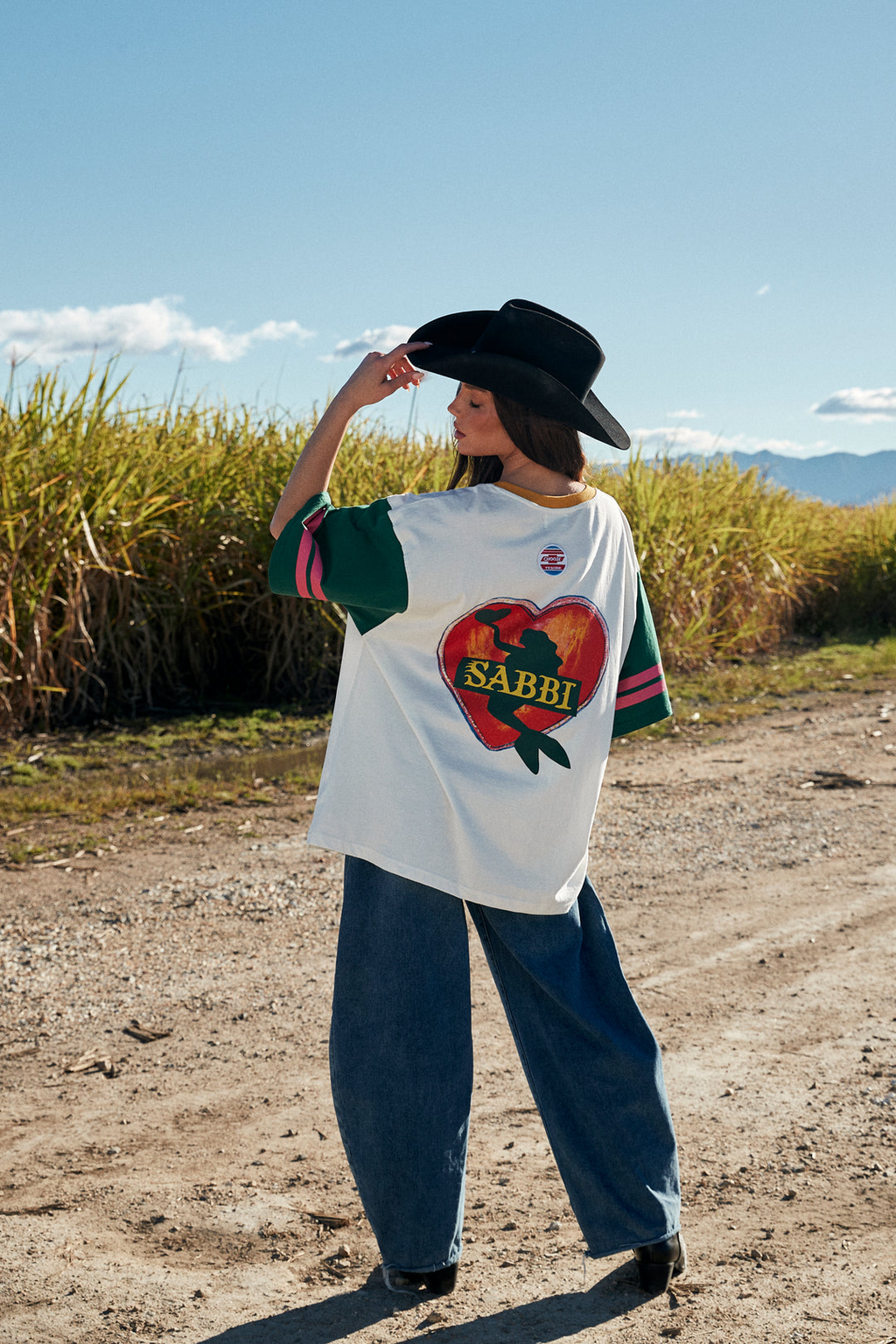 Sabbi - The Very Oversized Beyoutiful Hotel Tee (S)