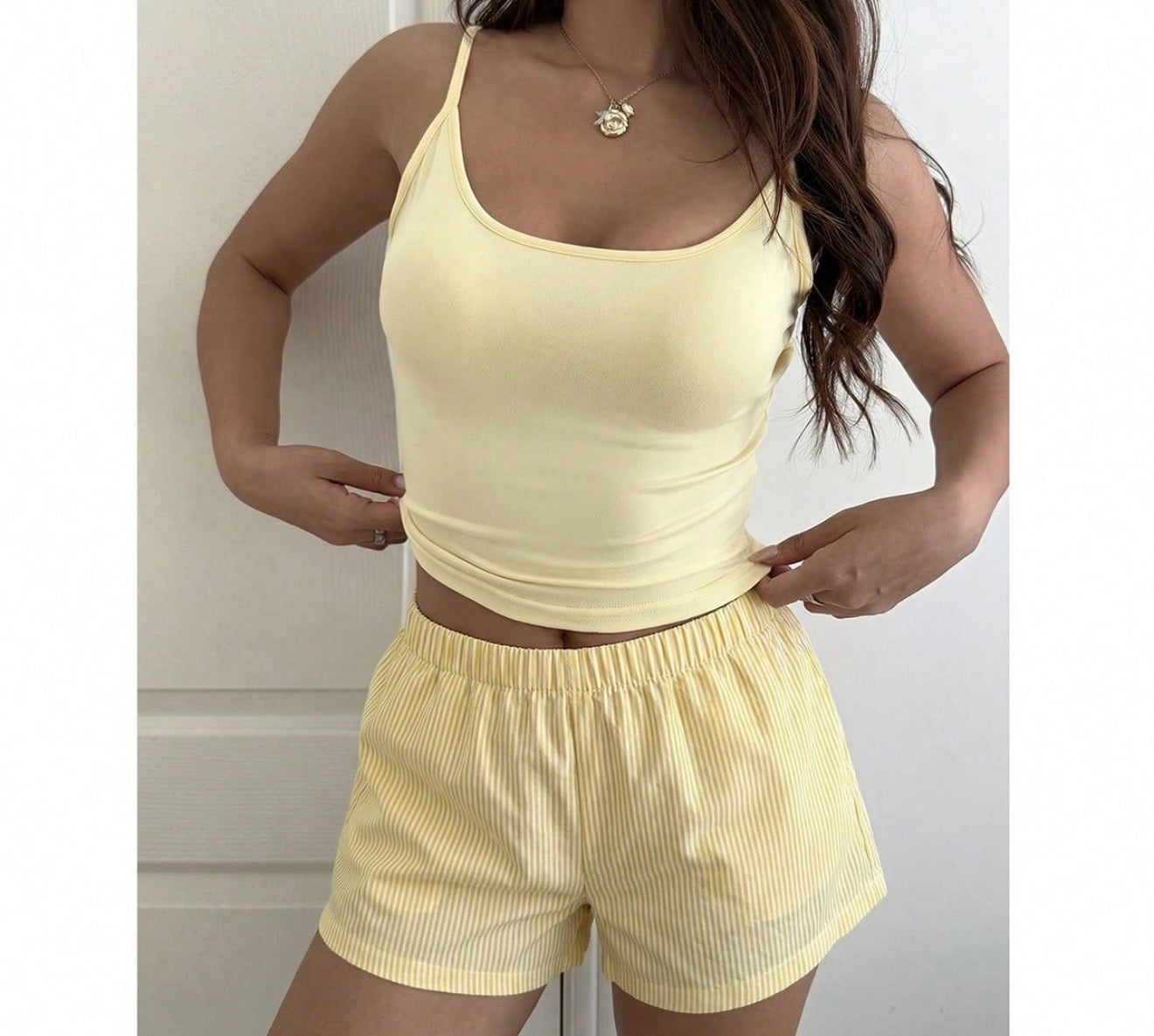 Shein - Woven Striped Shorts (M)